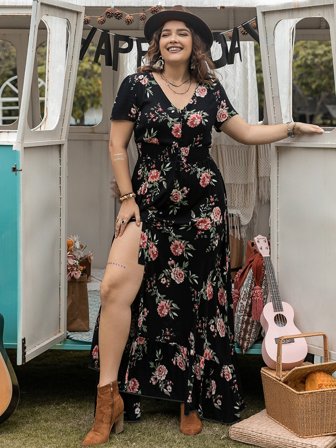 Plus Size Button Detail Printed V-Neck Short Sleeve Maxi Dress