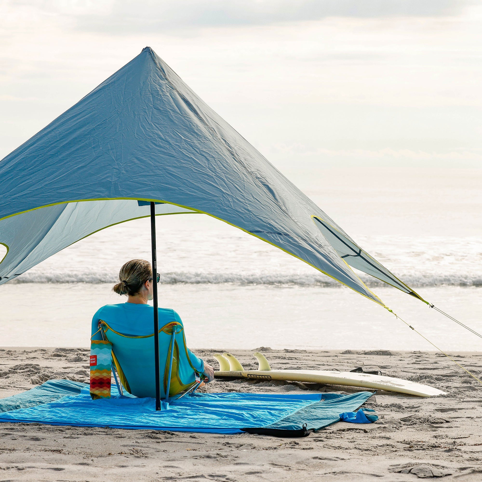 ShadeCaster 2 Person Sunshade